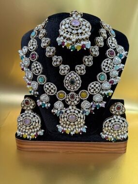 Gold-Tone Multicolor Kundan Necklace Set with Earrings